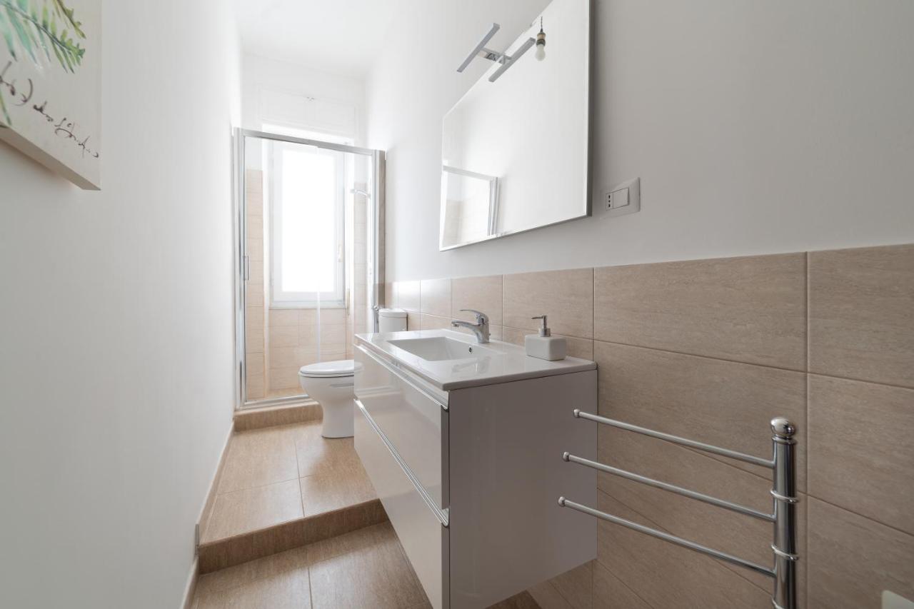 Budget Apartment Roma 70 Stazione Centrale กาญารี ภายนอก รูปภาพ