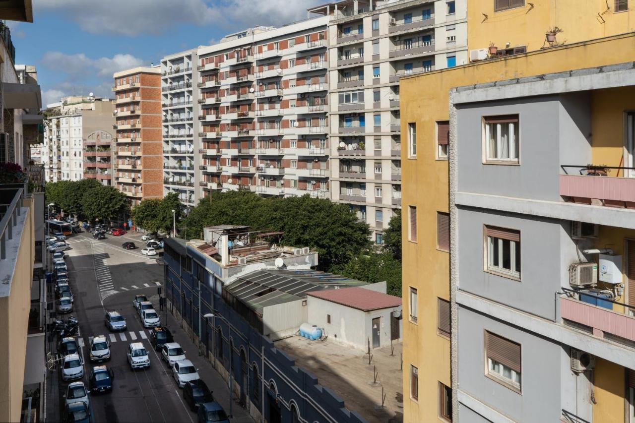 Budget Apartment Roma 70 Stazione Centrale กาญารี ภายนอก รูปภาพ